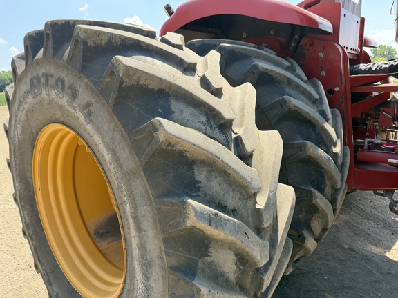 2019 Versatile 460 - Photo13