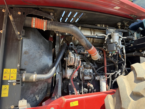 2019 Versatile 460 - Photo15