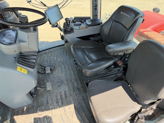2019 Versatile 460 - Photo27