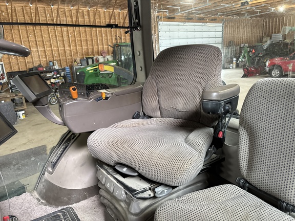 Used 2012 John Deere 7260R Row Crop Tractors at Koenig Equipment in Anna, OH - Photo5