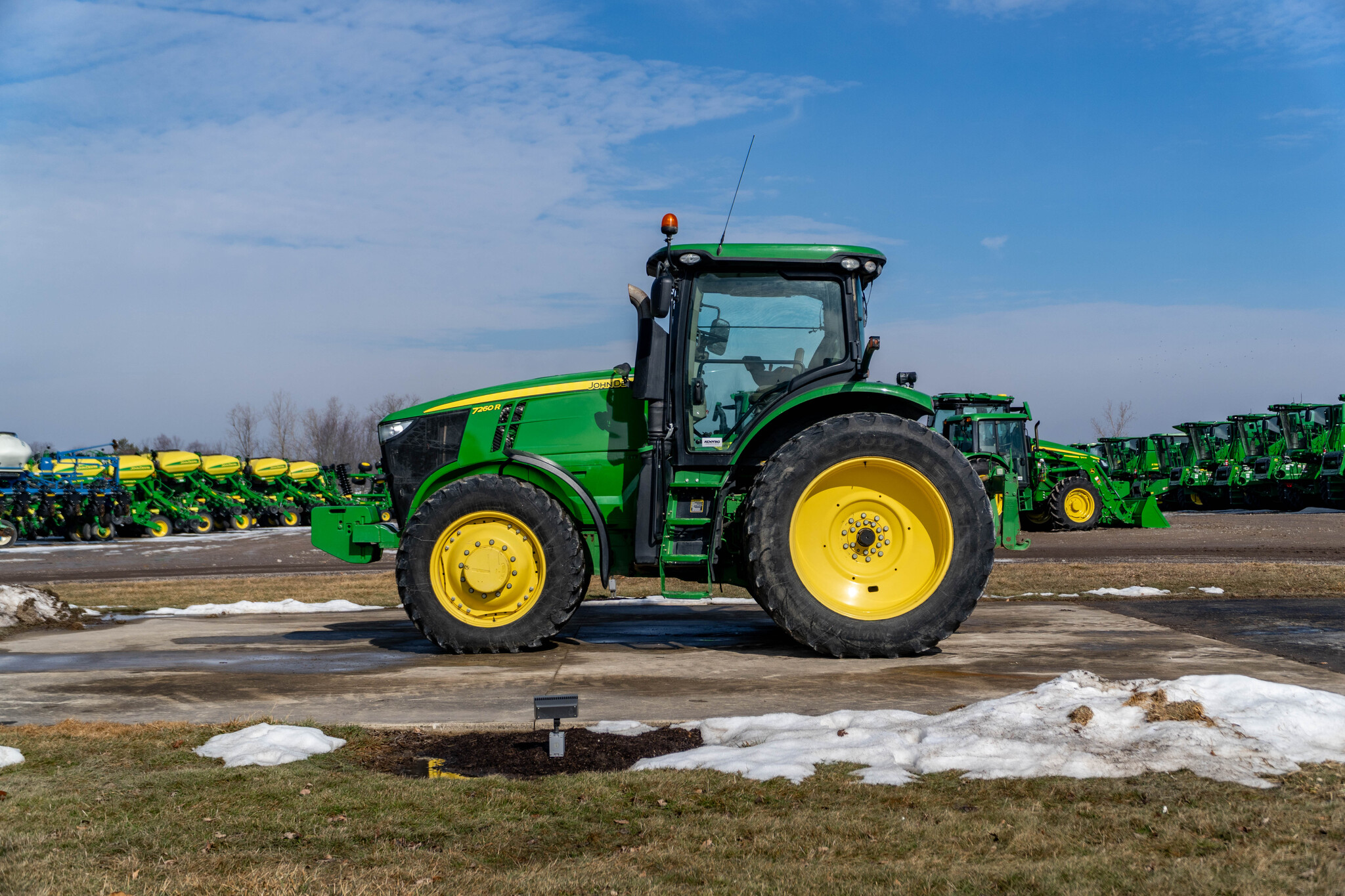 Used 2012 John Deere 7260R Row Crop Tractors at Koenig Equipment in Anna, OH - PhotoXL1