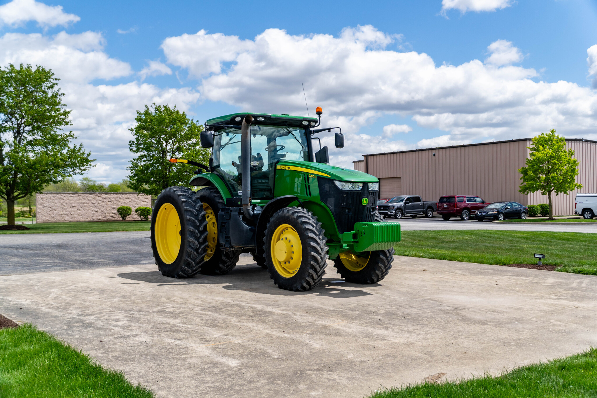 Used 2012 John Deere 7260R Row Crop Tractors at Koenig Equipment in Anna, OH - PhotoXL6