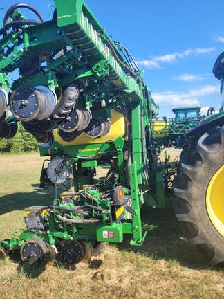 2023 John Deere DR12X Photo 6