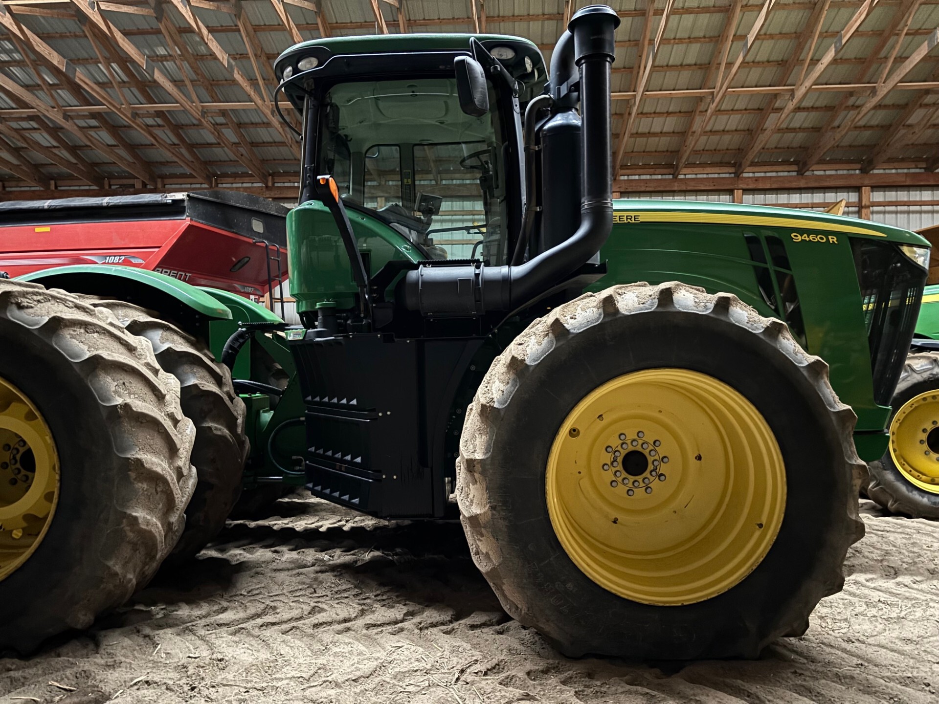 2013 John Deere 9460R Image 12