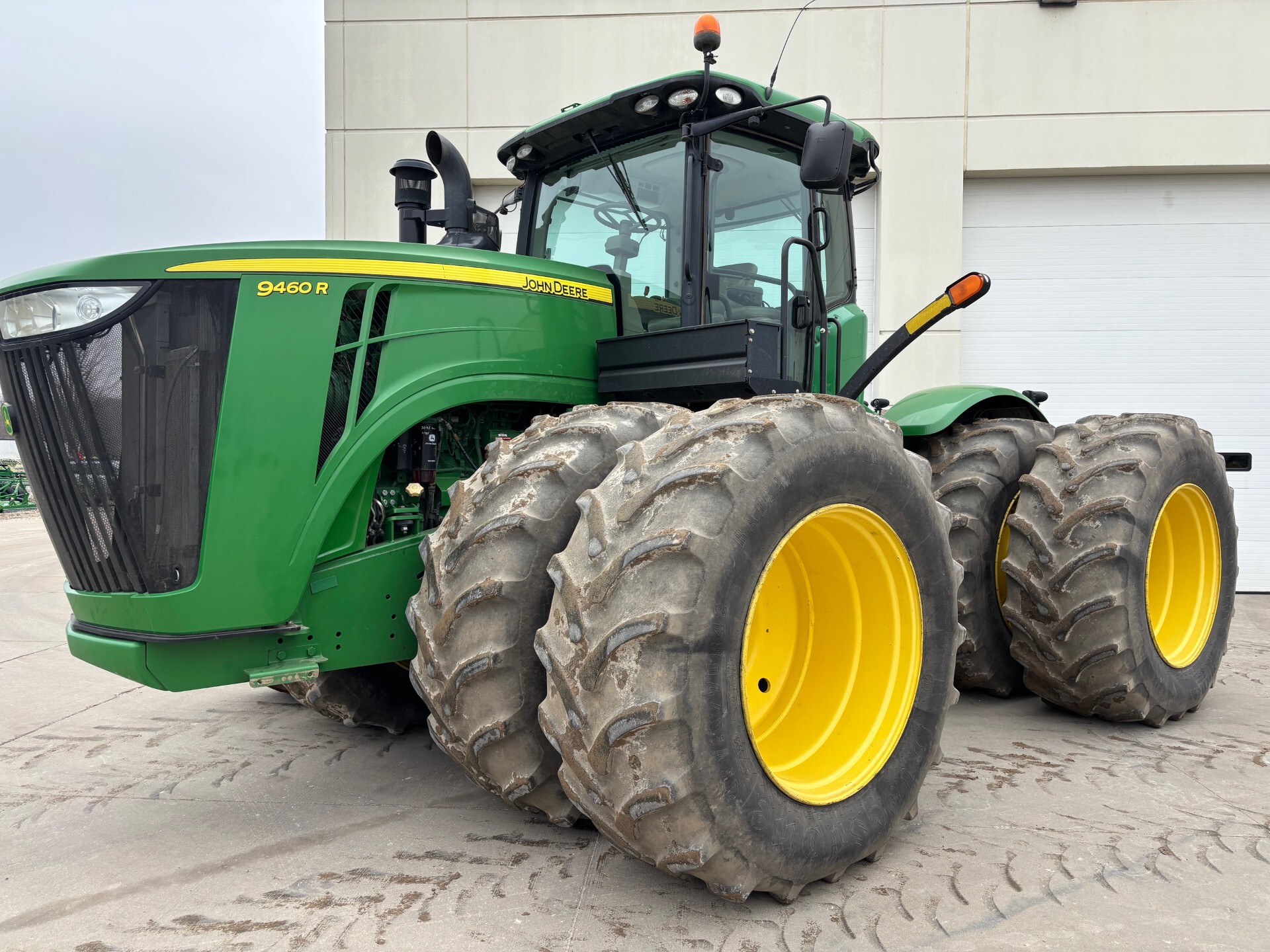 2013 John Deere 9460R Image 3