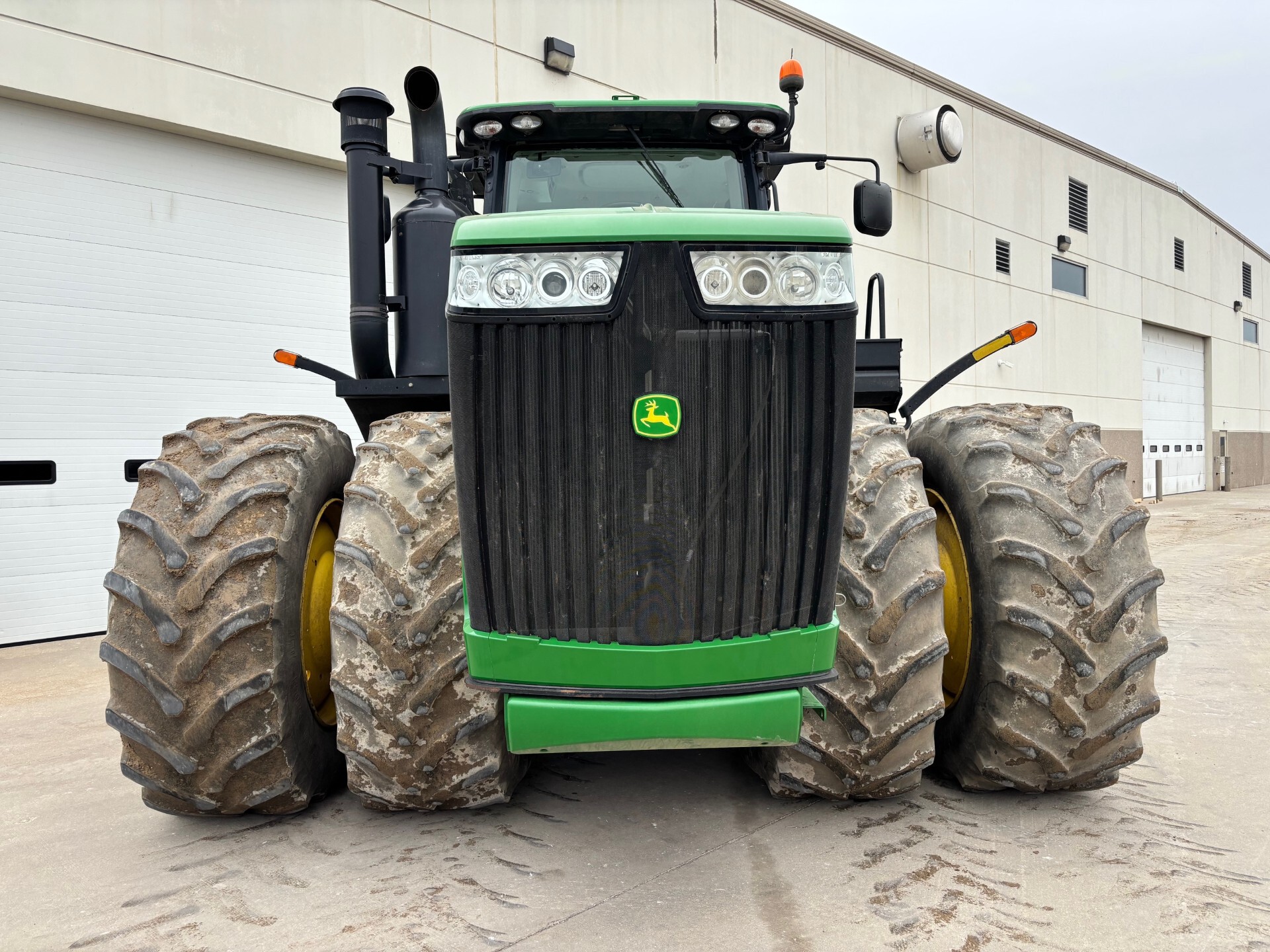 2013 John Deere 9460R Image 2
