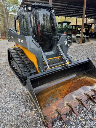 2023 John Deere 325G Photo 1