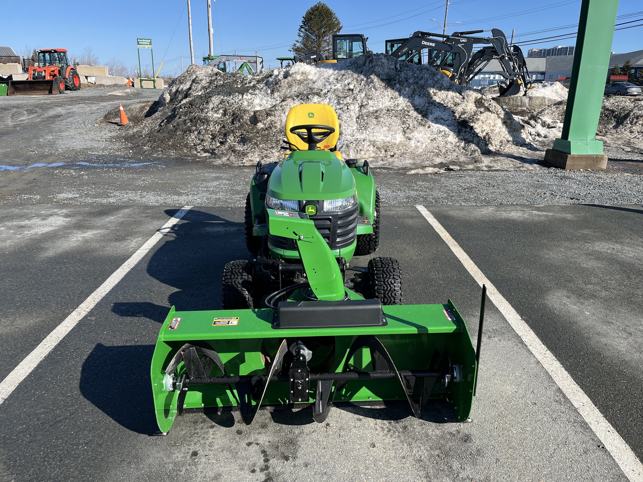 2021 John Deere X739 Image 9