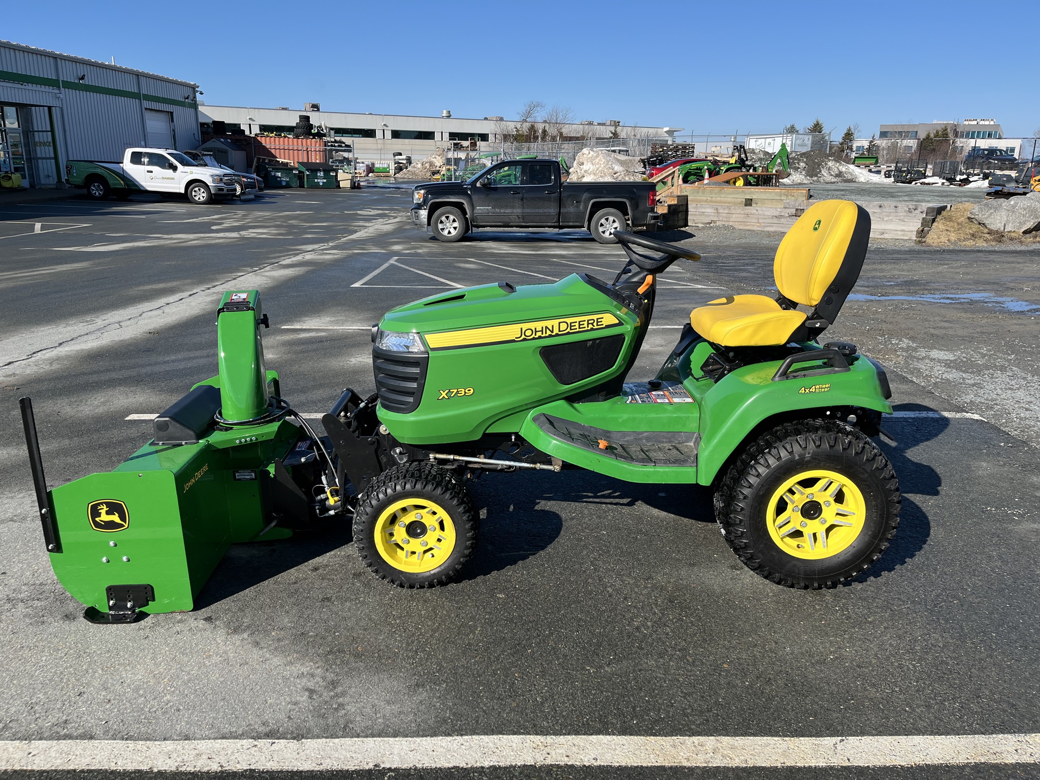2021 John Deere X739 Image 2