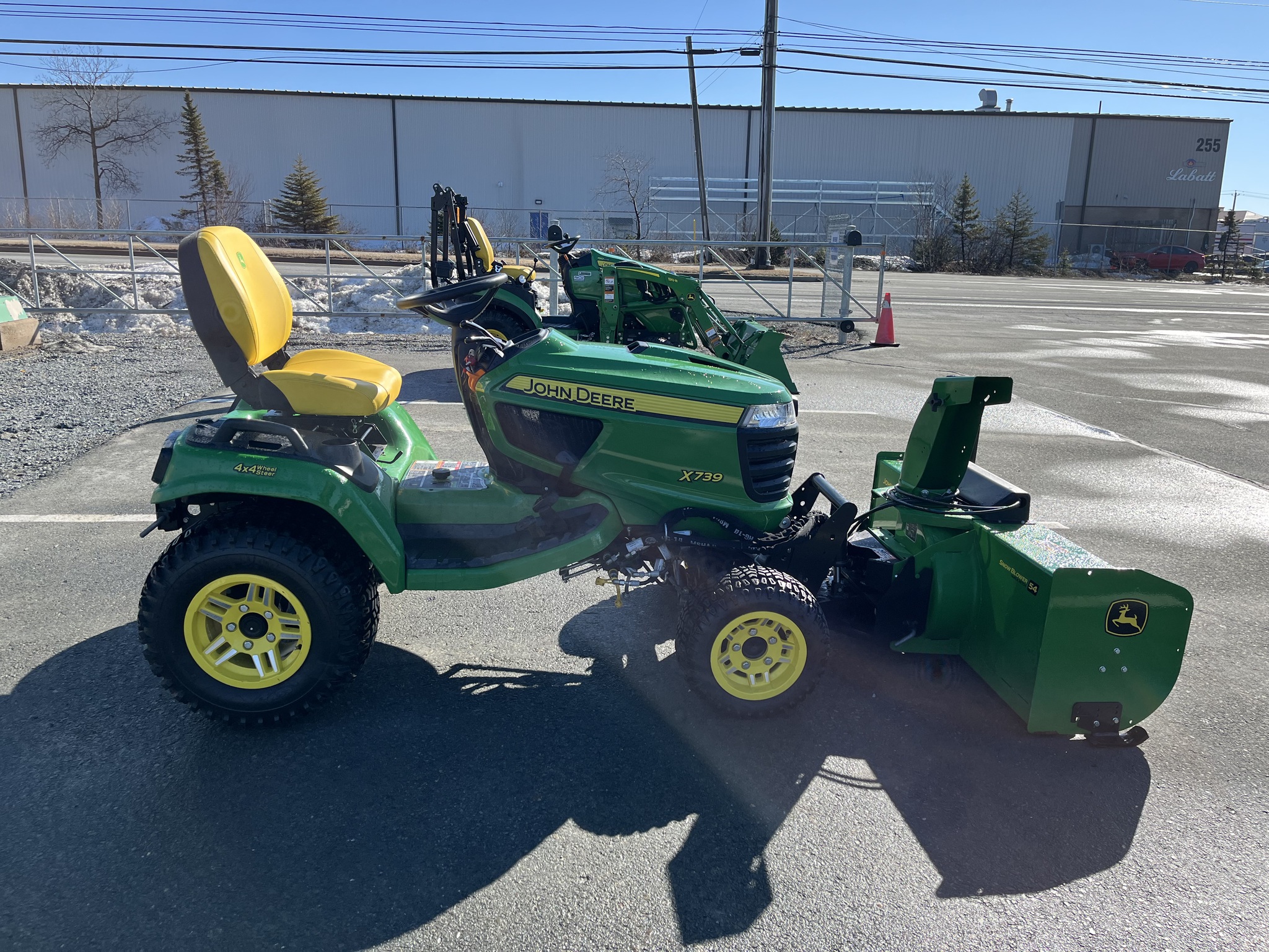 2021 John Deere X739 Image 6