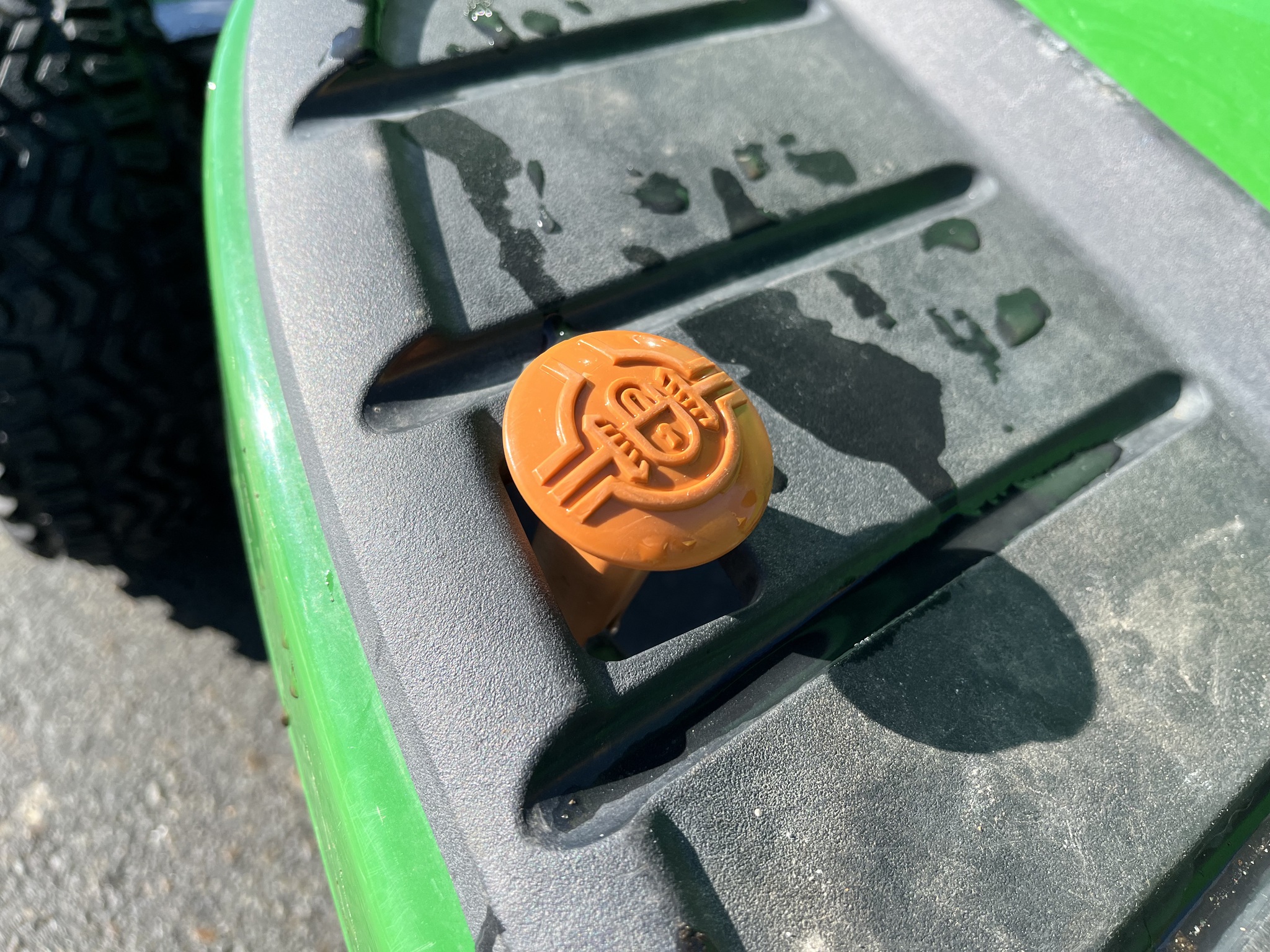 2021 John Deere X739 Image 14