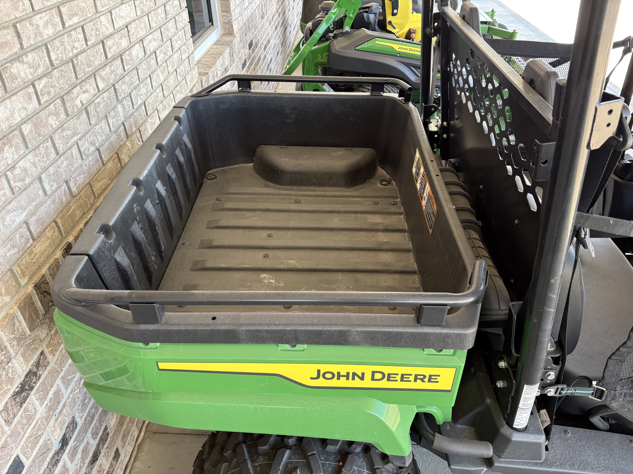 2024 John Deere 590M S4 Image 3