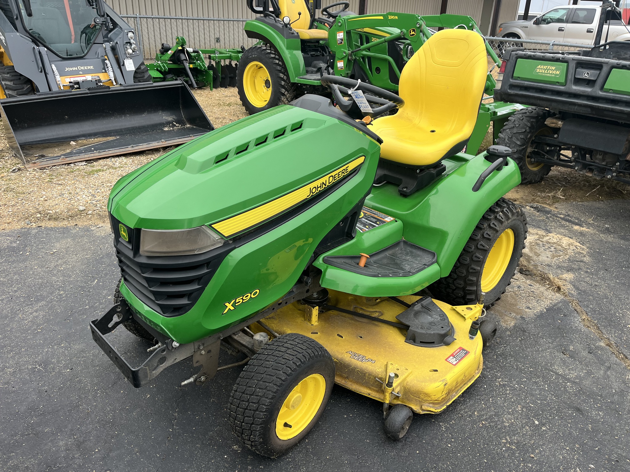  2016 John Deere X590 at Heritage Tractor in Princeton, IL