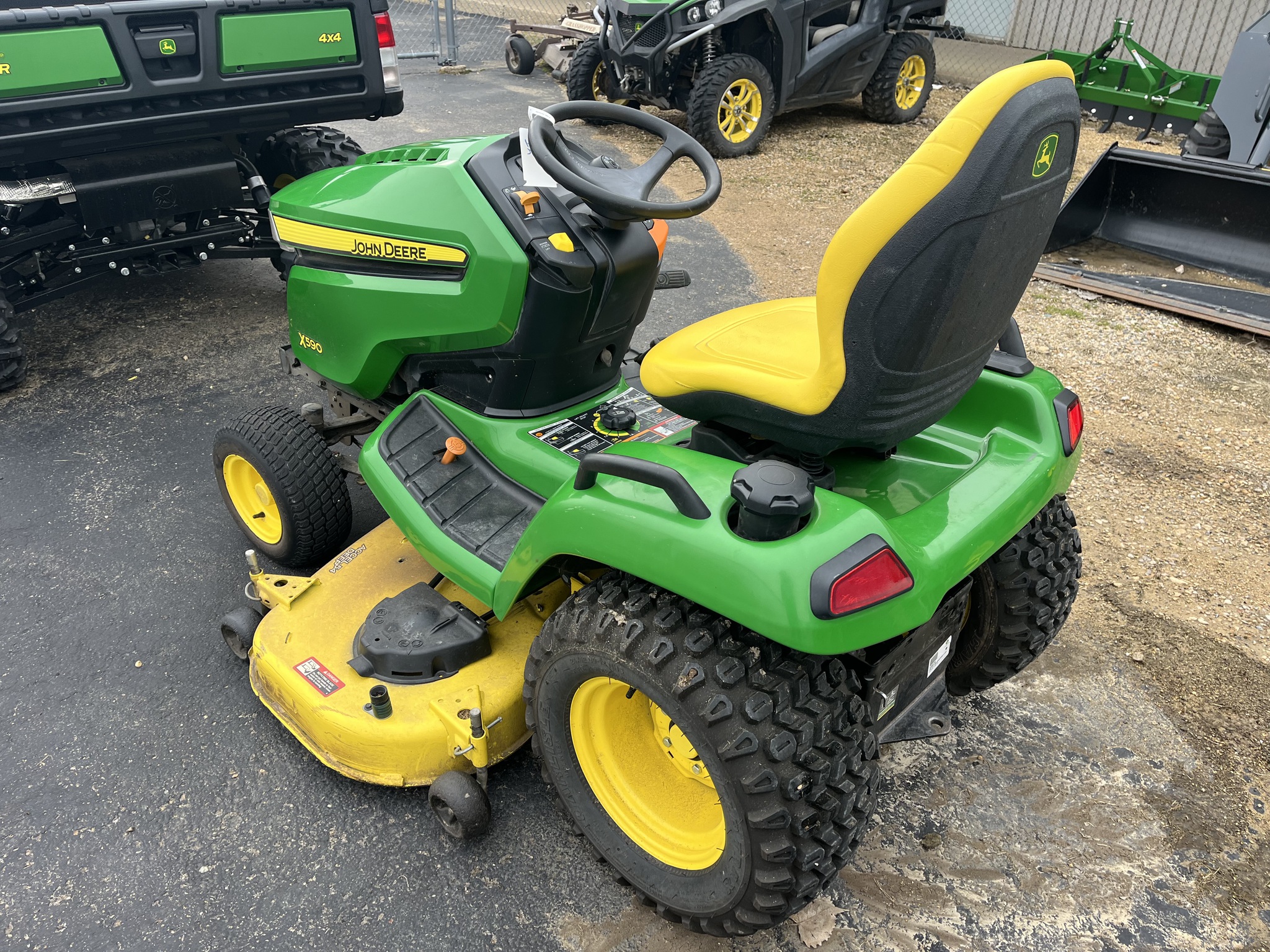  2016 John Deere X590 at Heritage Tractor in Princeton, IL