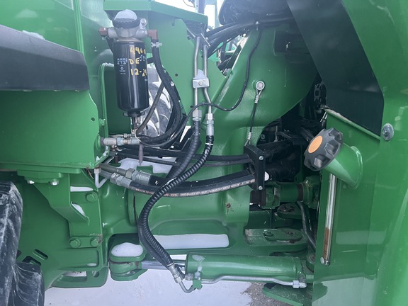 Photo of 2015 John Deere 9570R