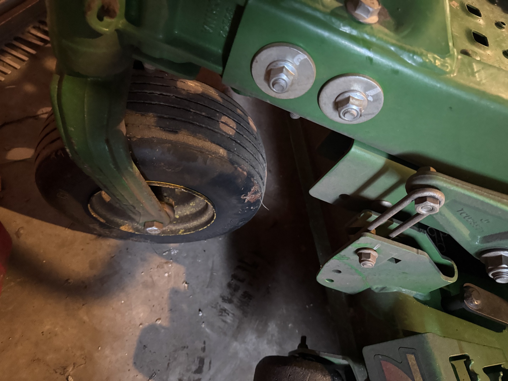 2020 John Deere Z930M Image 8