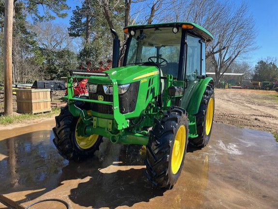 2023 John Deere 5075E Photo 1