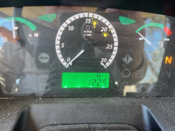 2023 John Deere 5075E Photo 7