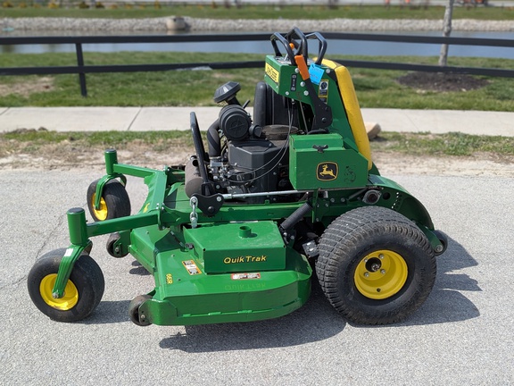 2023 John-Deere 661R