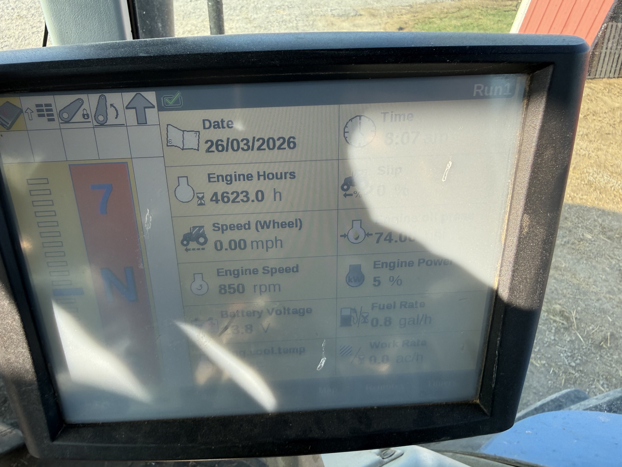 2015 New Holland T7.210 T4B Image 22