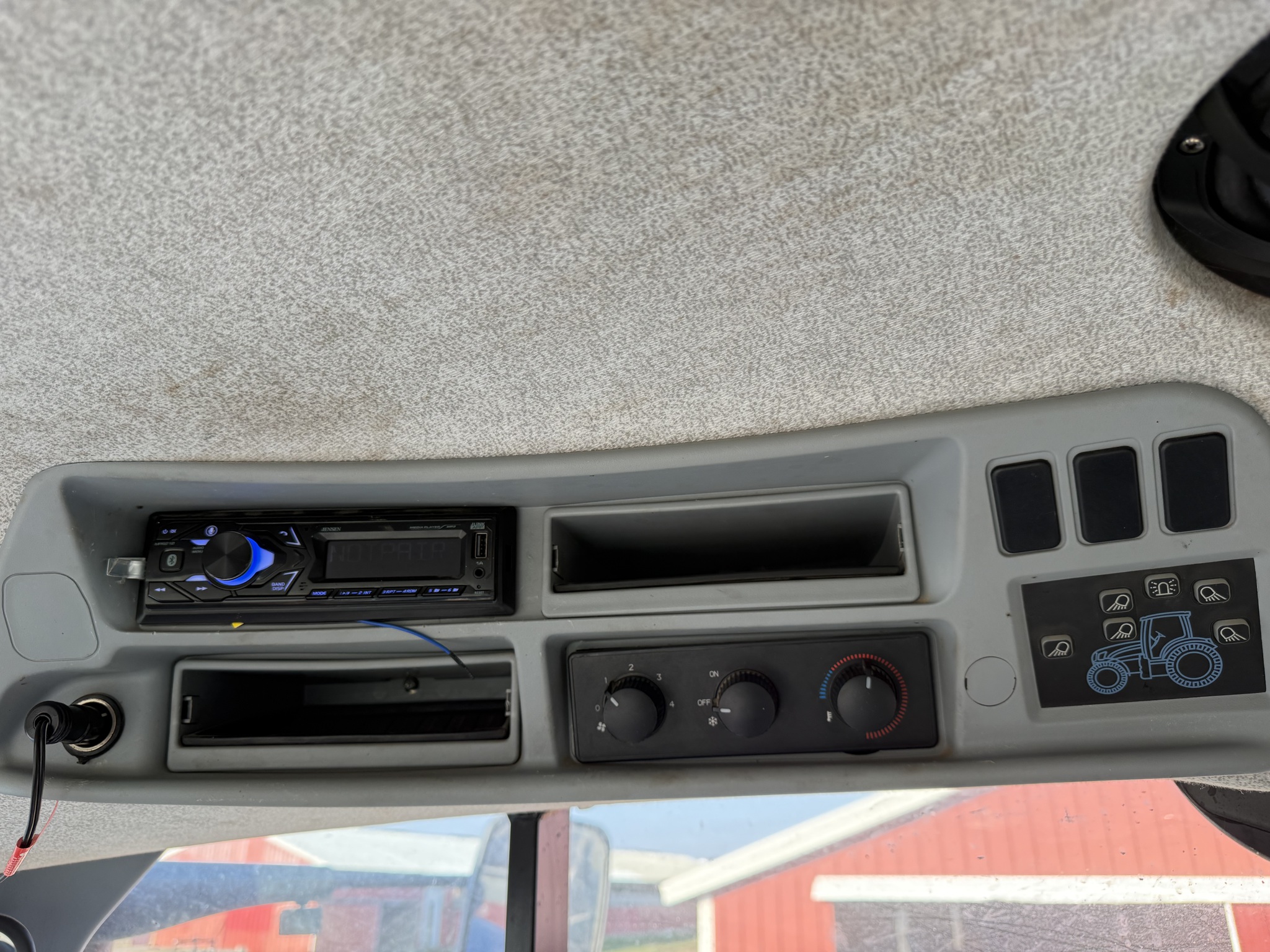 2015 New Holland T7.210 T4B Image 20