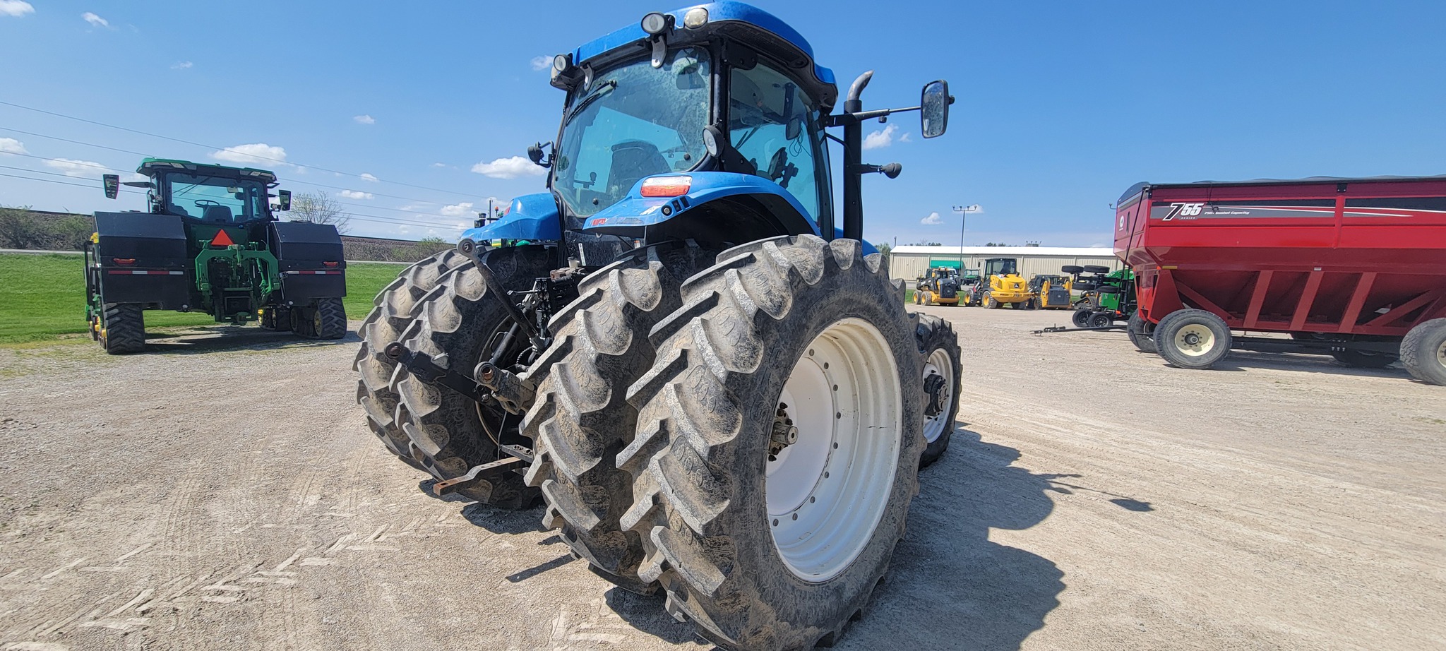2015 New Holland T7.210 T4B Image 6