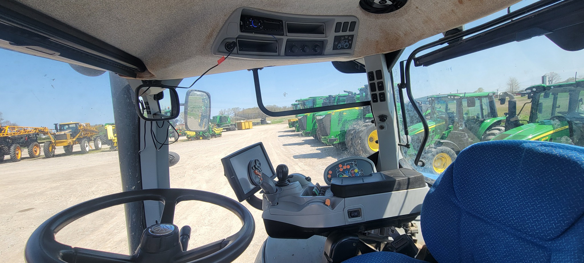 2015 New Holland T7.210 T4B Image 11