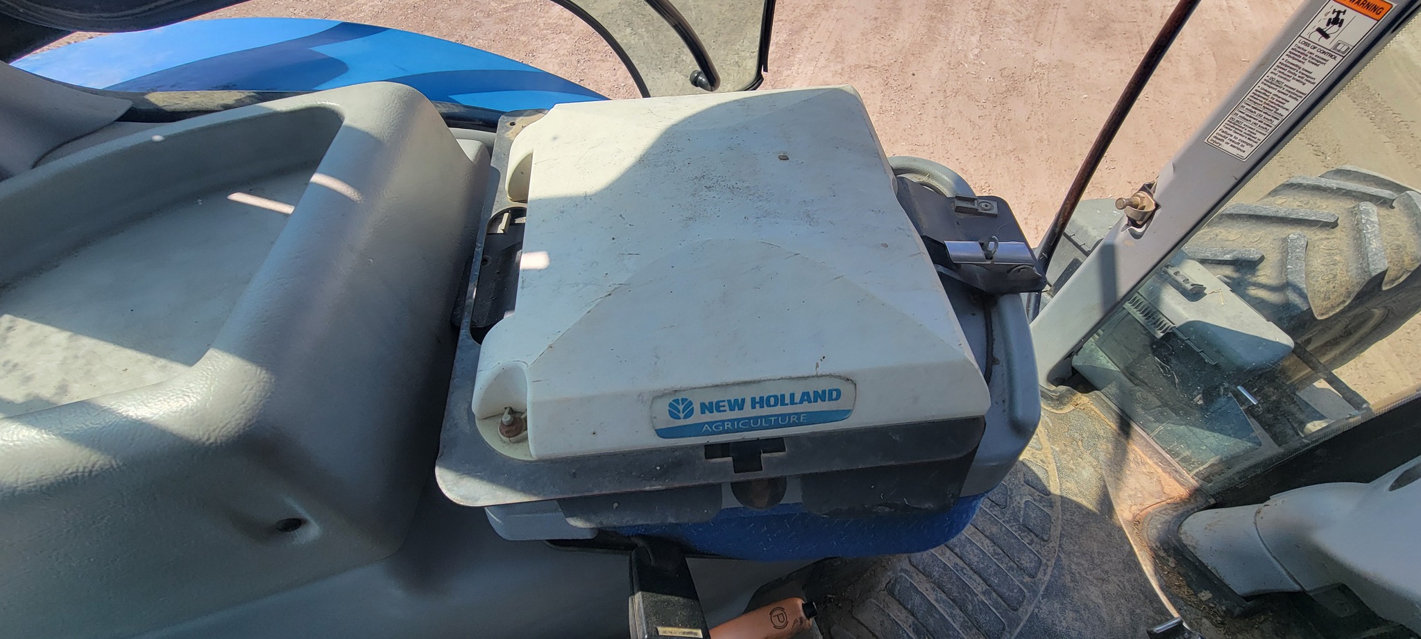 2015 New Holland T7.210 T4B Image 13