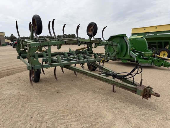  John Deere 1610