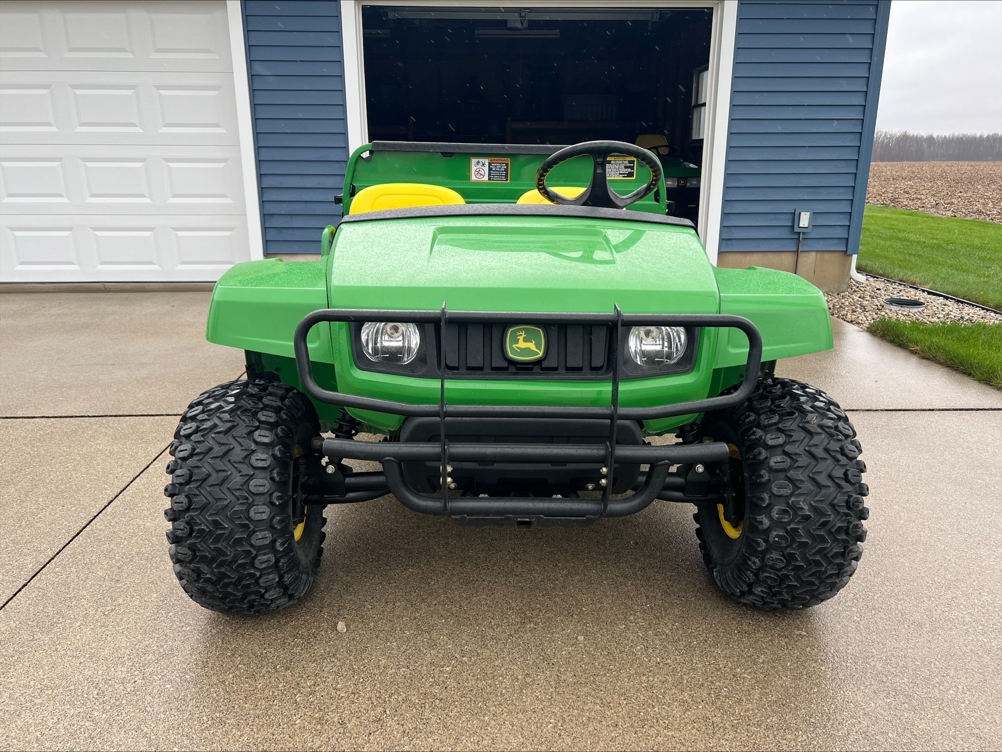 2005 John Deere TS 4X2 Image 1