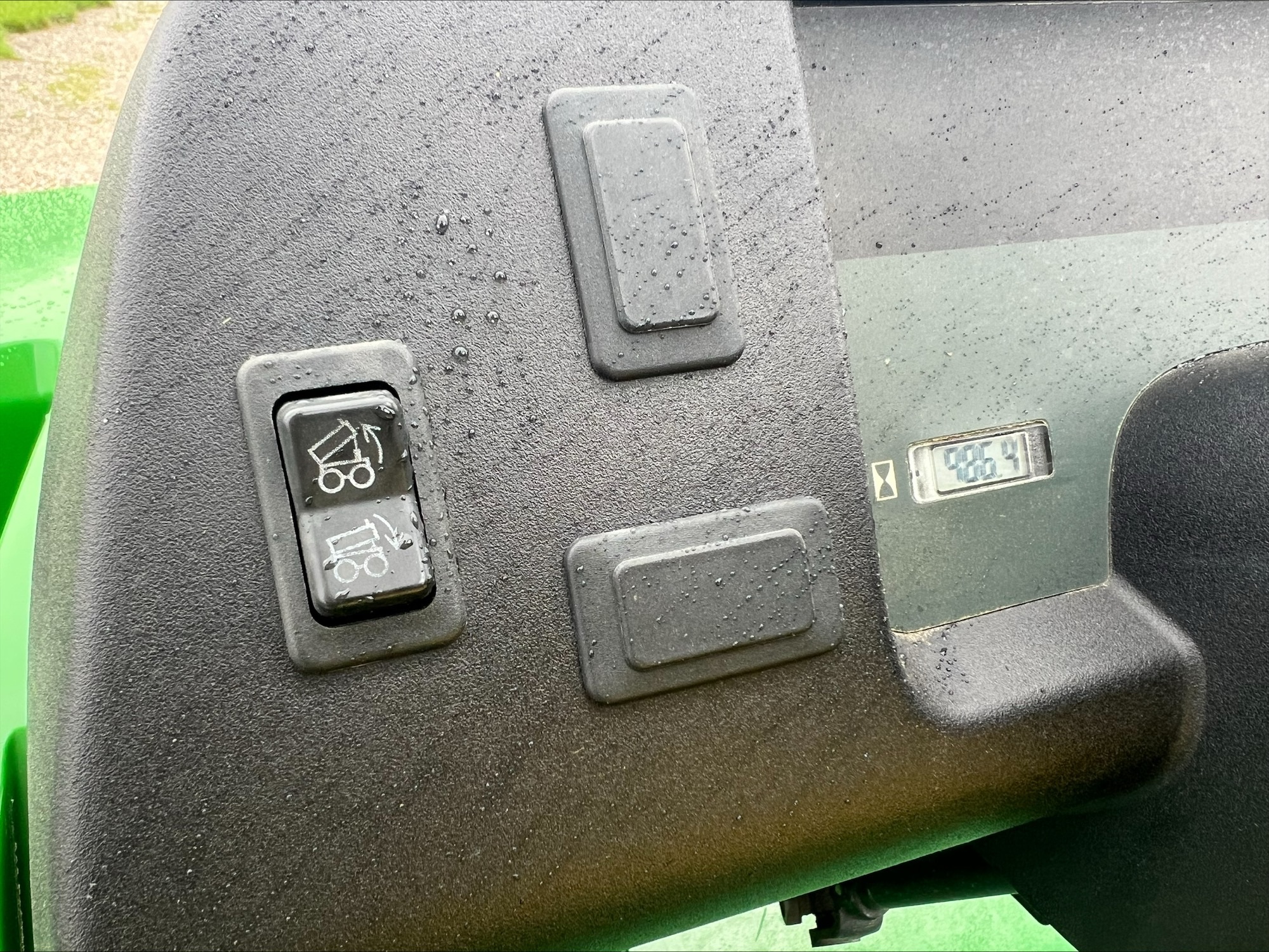 2005 John Deere TS 4X2 Image 10