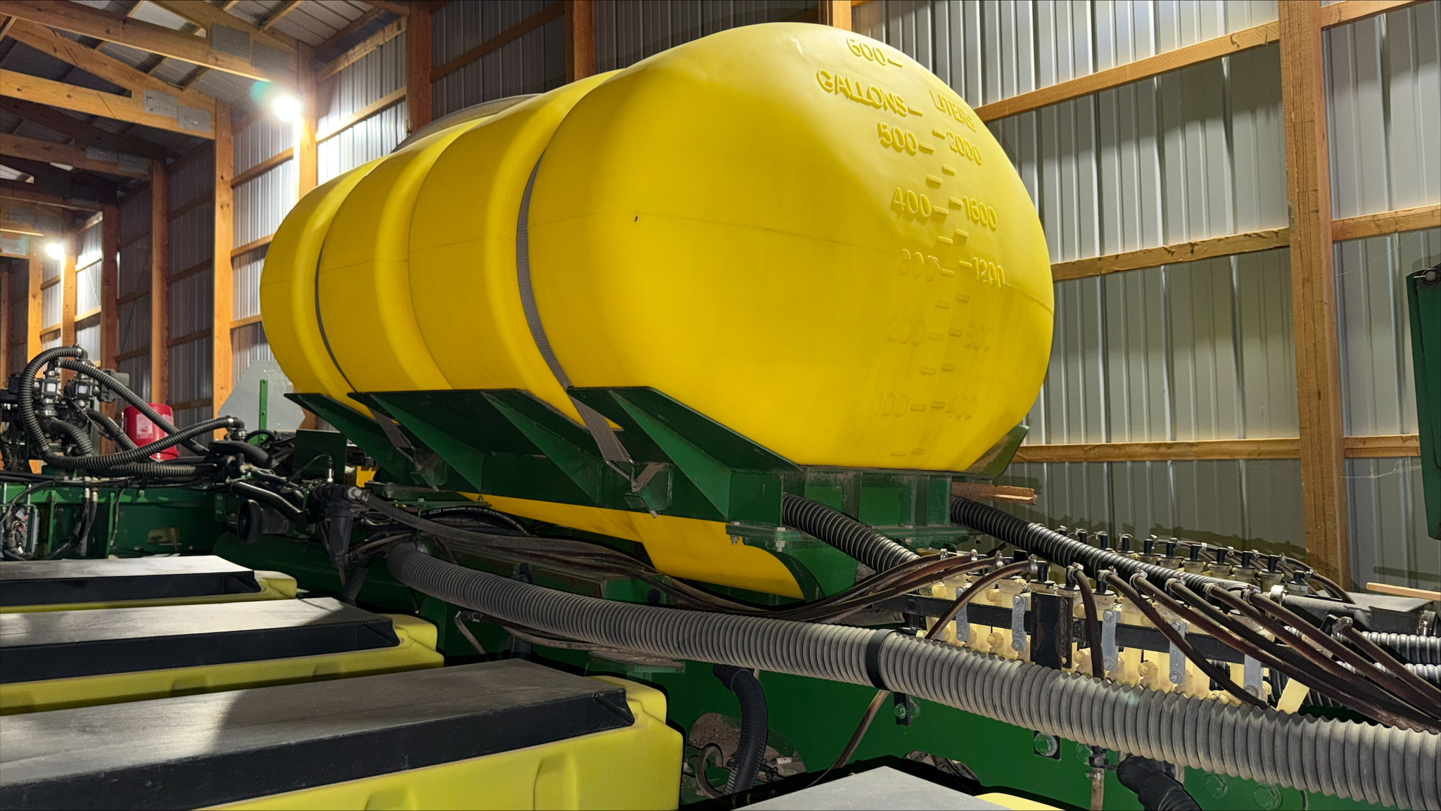 2005 John Deere 1770NT Image 16