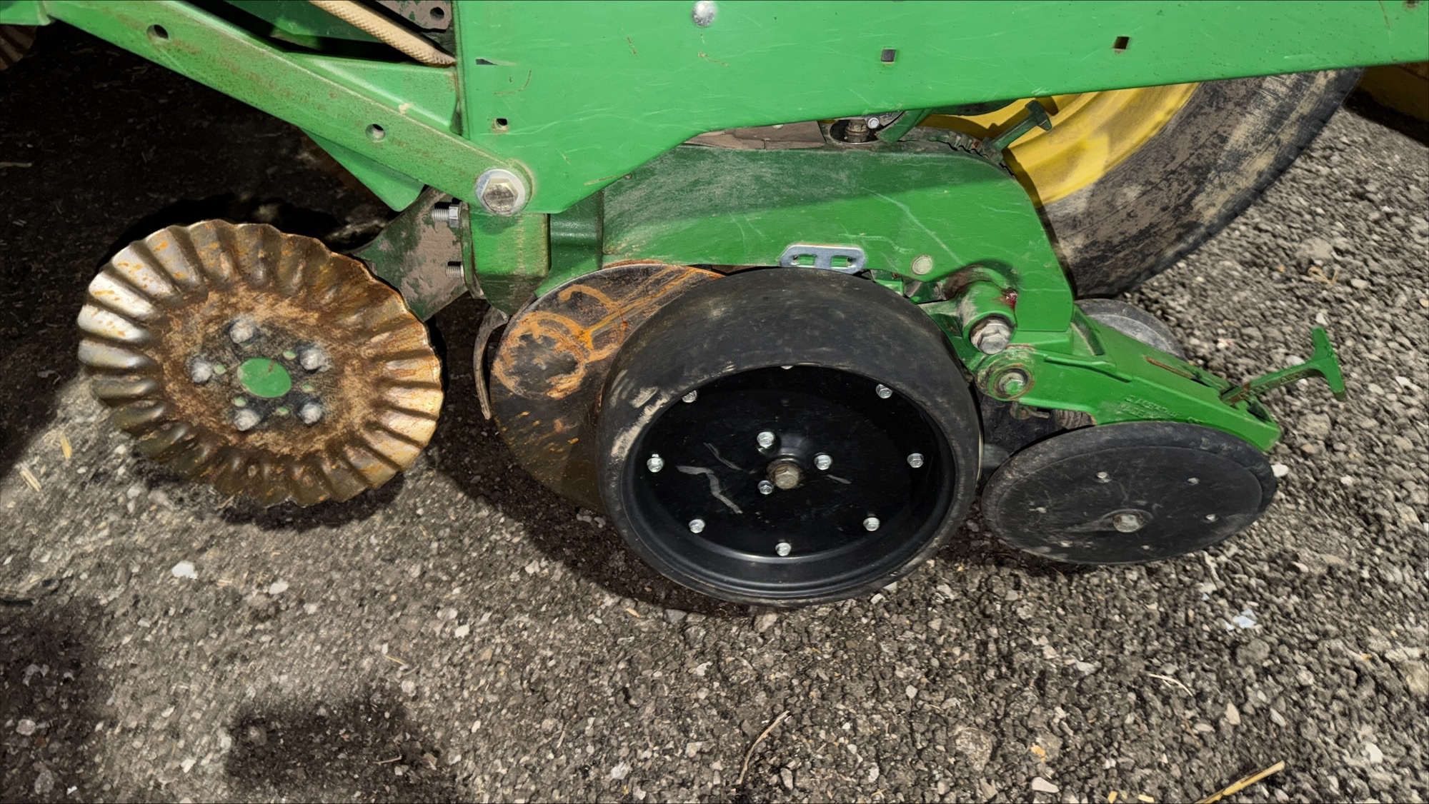 2005 John Deere 1770NT Image 9