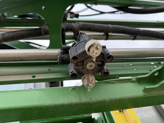 2024 John Deere 616R - Photo31