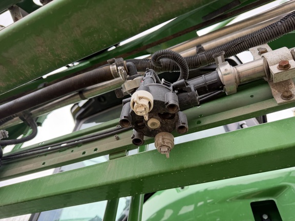 2024 John Deere 616R - Photo32