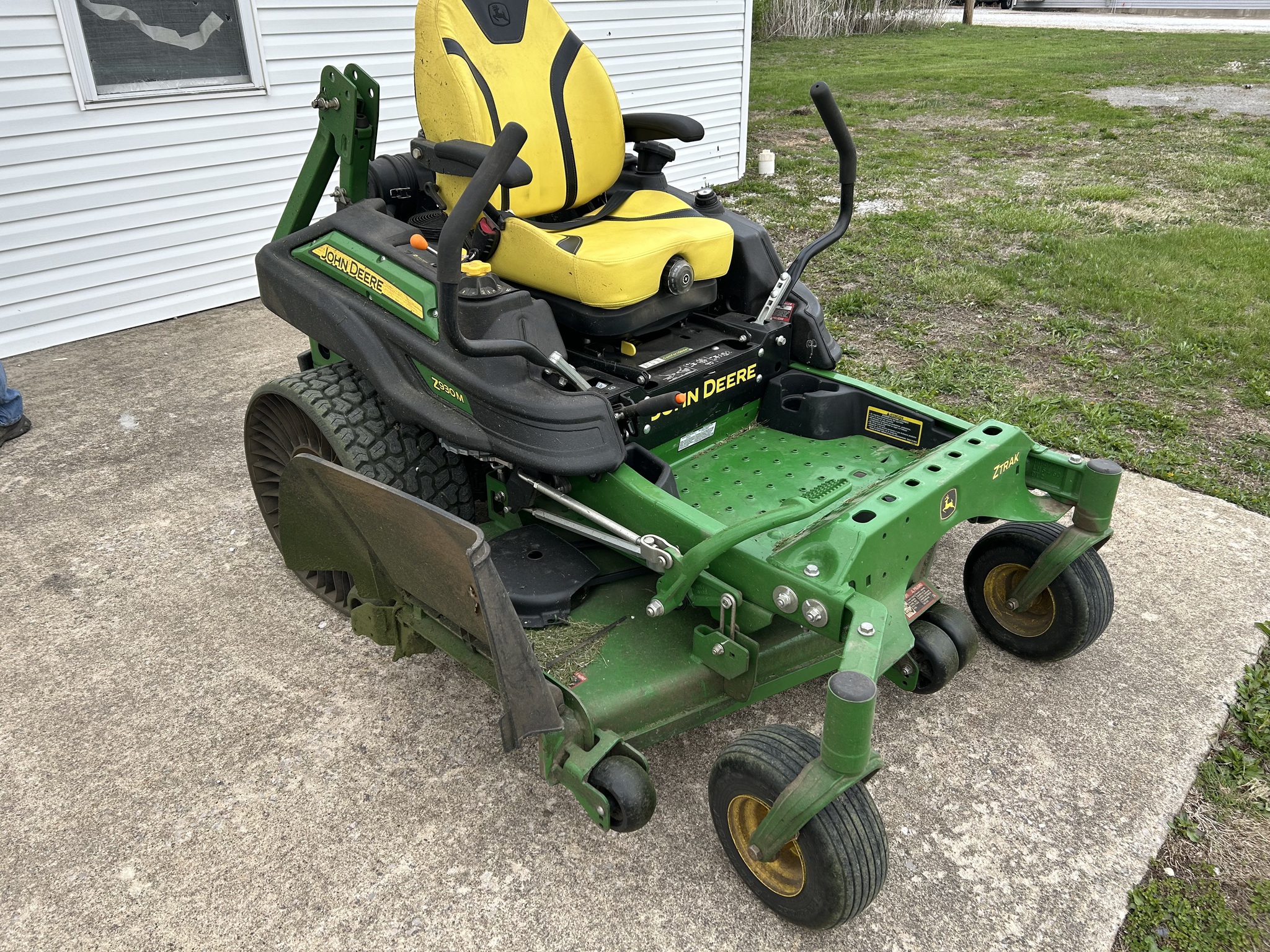  2021 John Deere Z930M at Heritage Tractor in Macomb, IL