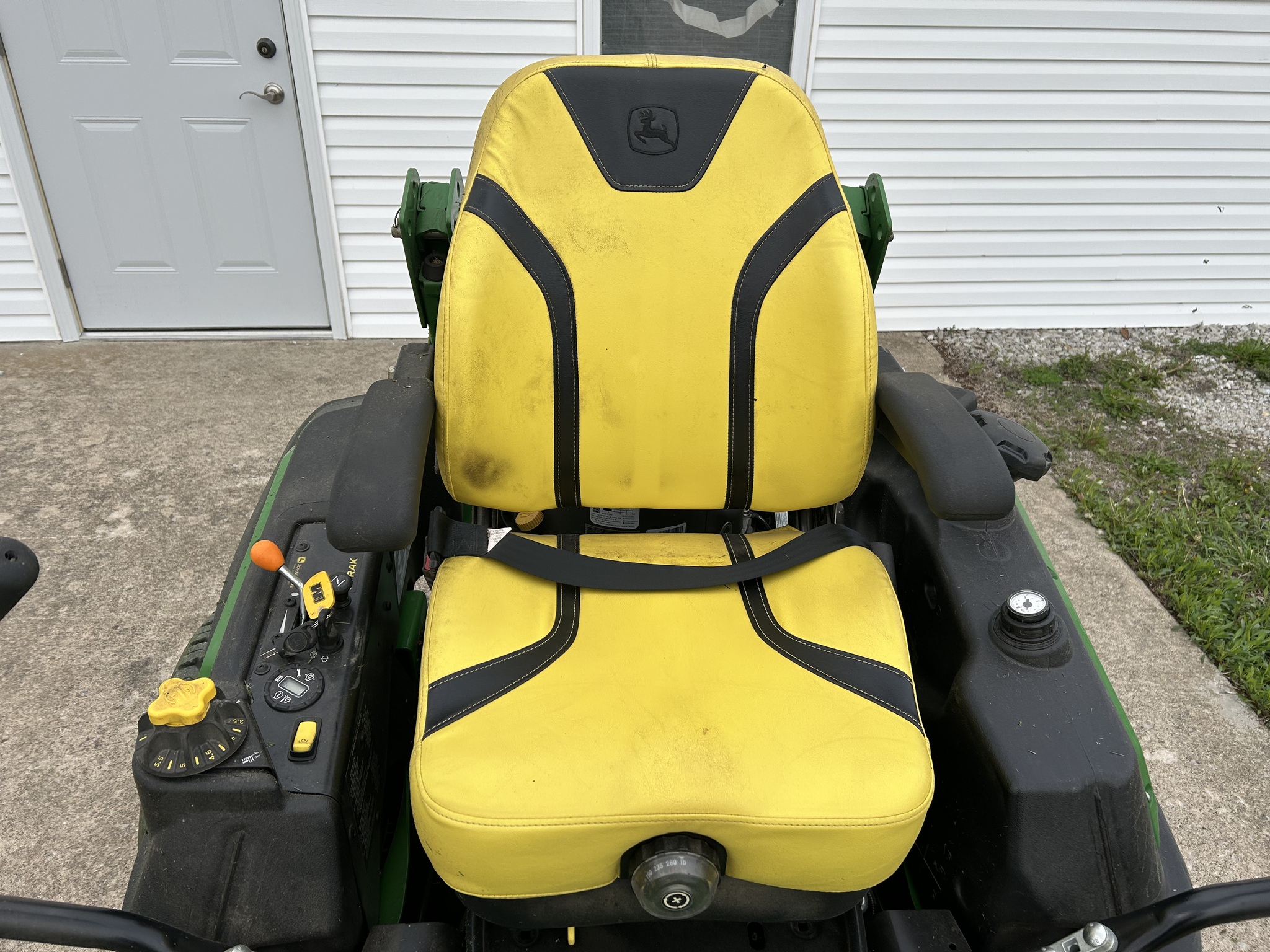  2021 John Deere Z930M at Heritage Tractor in Macomb, IL