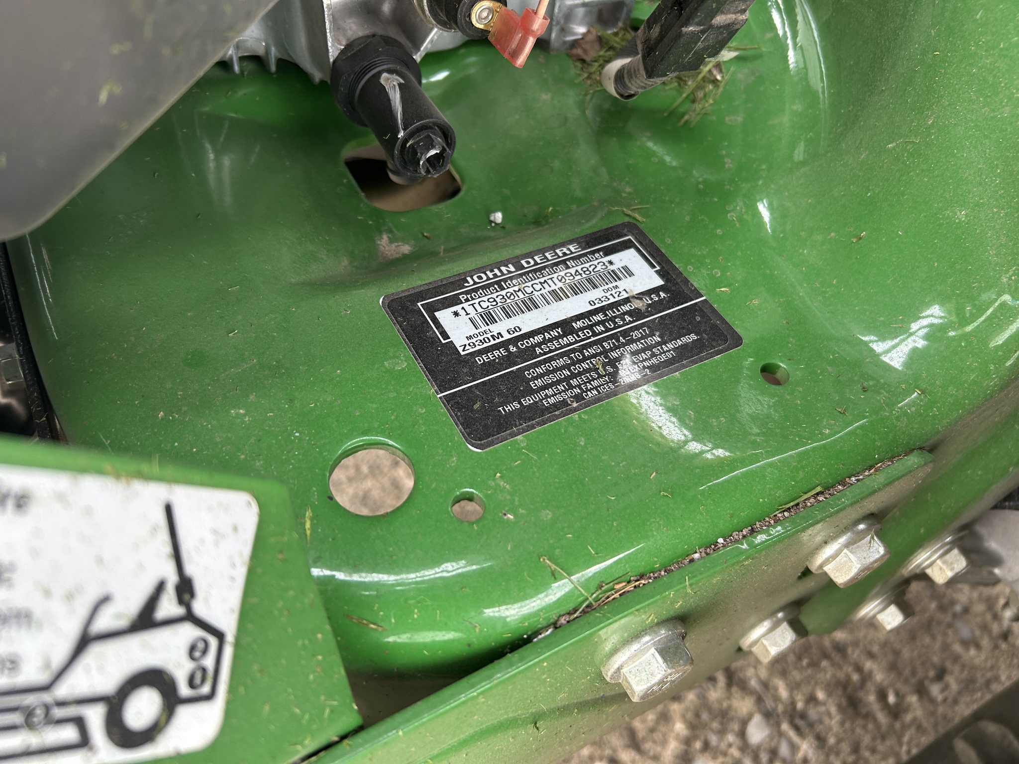  2021 John Deere Z930M at Heritage Tractor in Macomb, IL