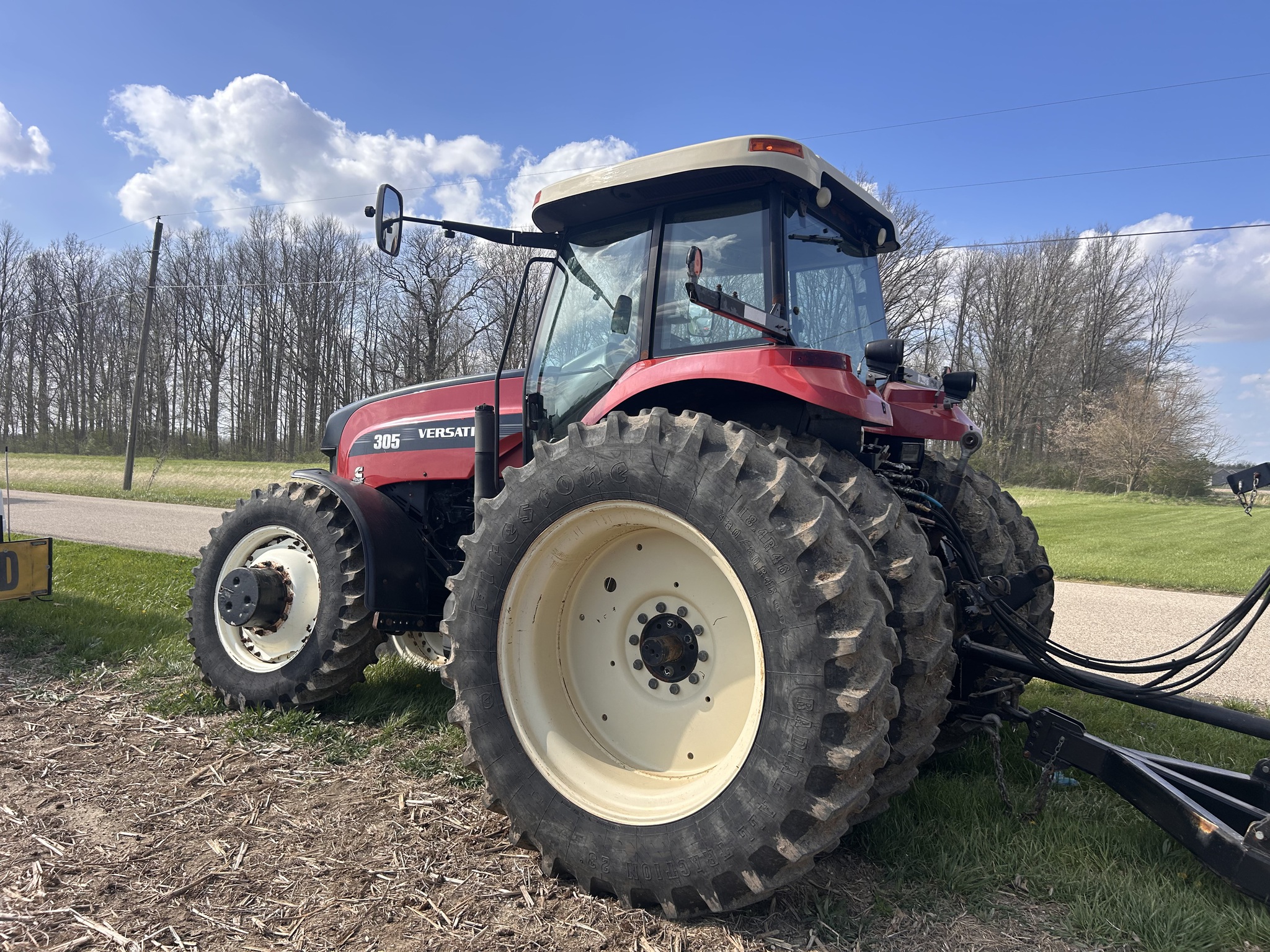 2012 Versatile 305 MFWD Image 3