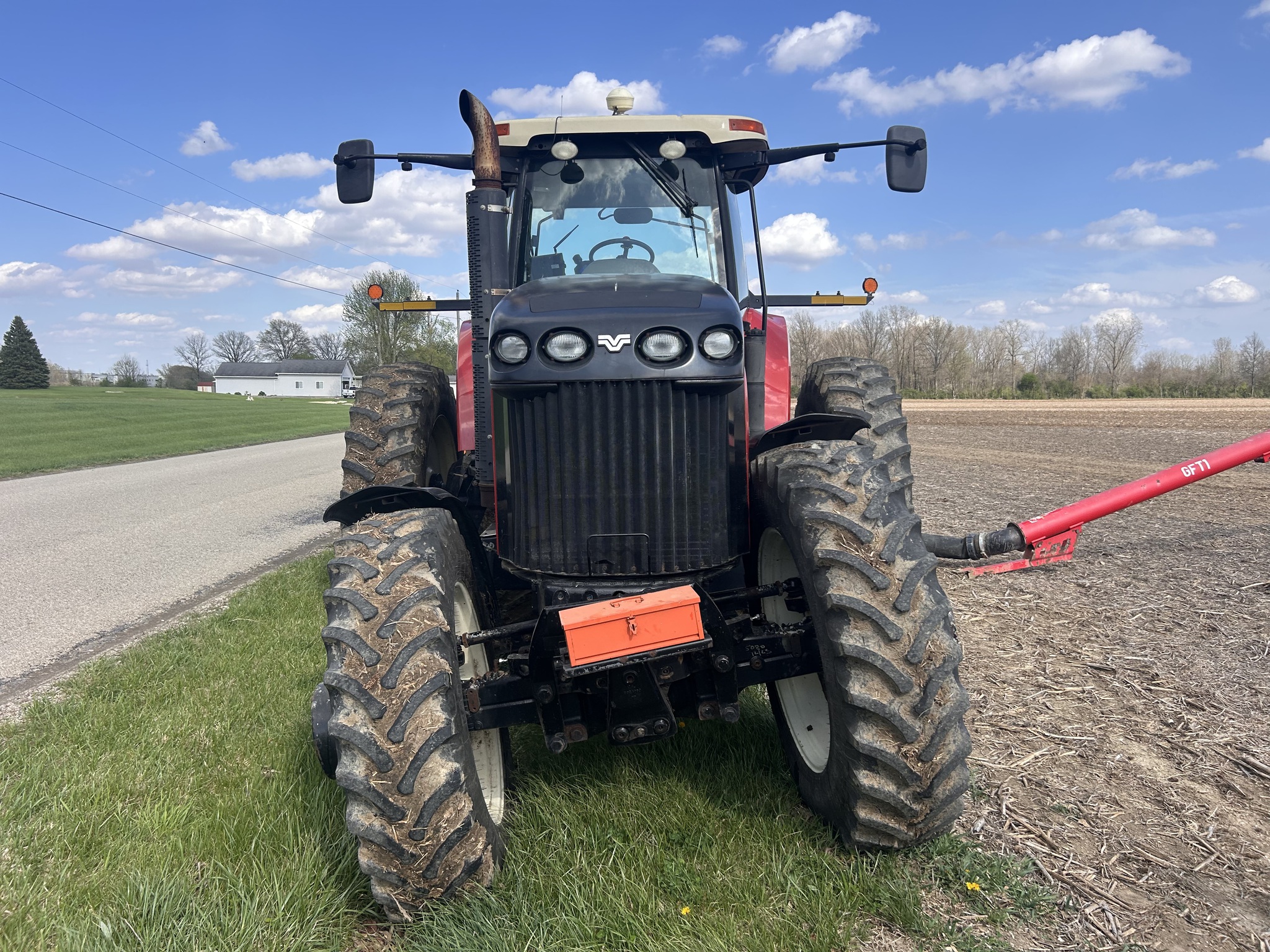 2012 Versatile 305 MFWD Image 4