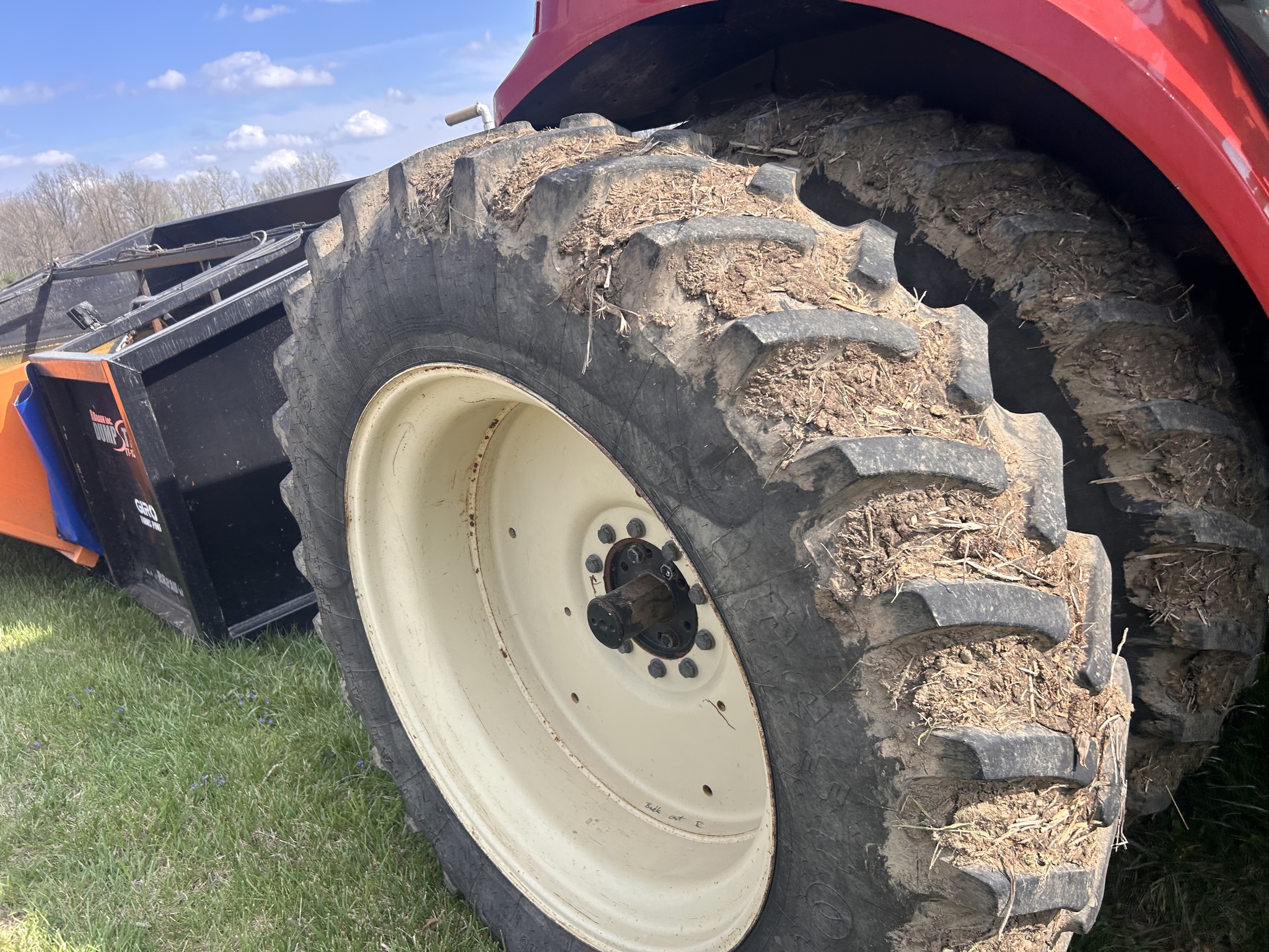 2012 Versatile 305 MFWD Image 14