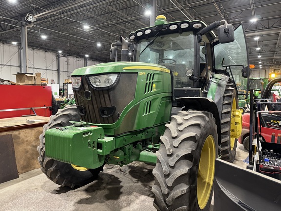 Photo of 2012 John Deere 6210R