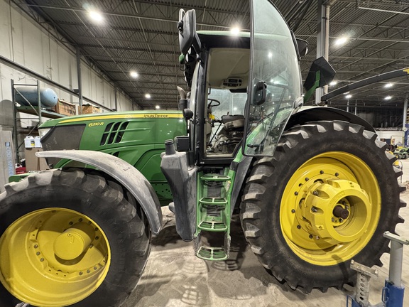 Photo of 2012 John Deere 6210R