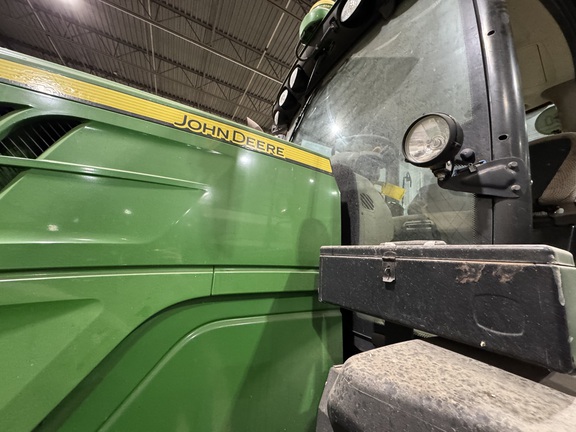 Photo of 2012 John Deere 6210R