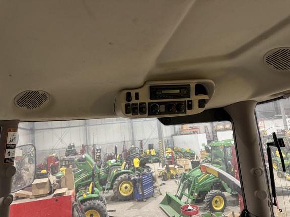 Photo of 2012 John Deere 6210R