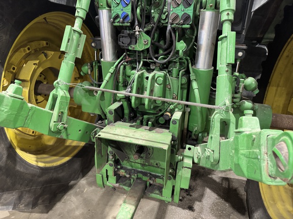Photo of 2012 John Deere 6210R