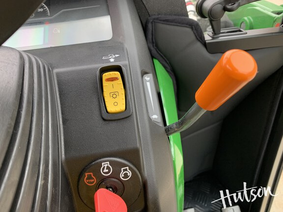 Photo of 2026 John Deere 1025R