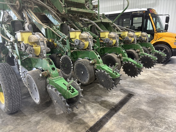 Used 2012 John Deere 1790 Planters: Drawn at Koenig Equipment in Franklin, IN - Photo33