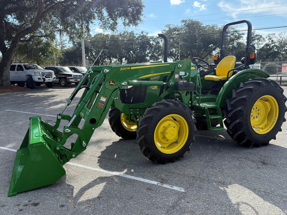  John Deere 5050E