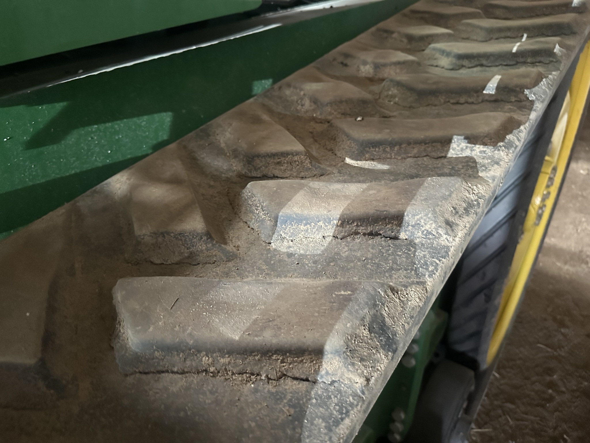 2015 John Deere 8320RT Image 8